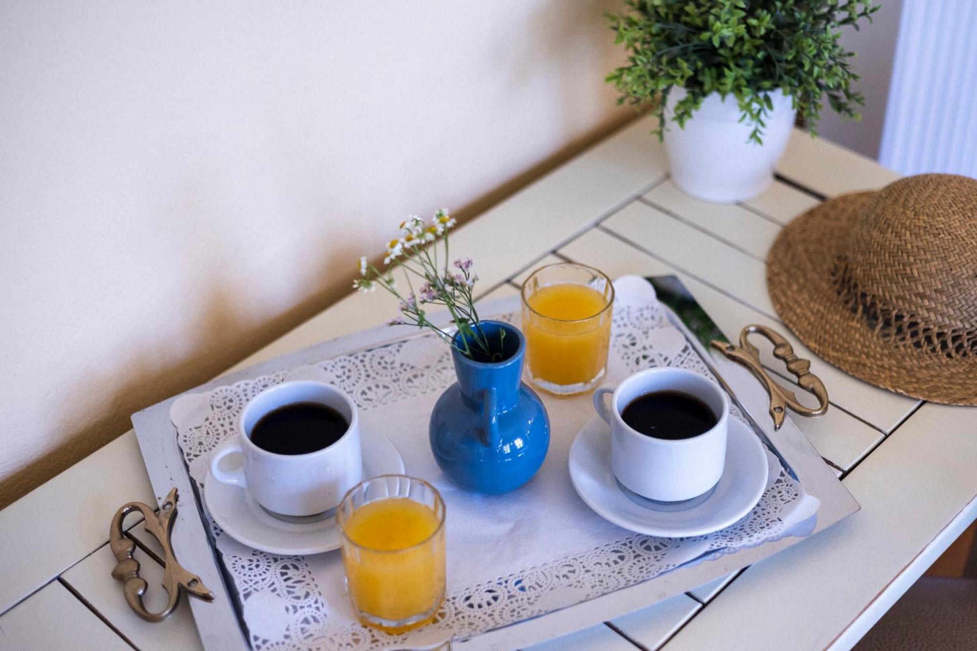 Sundial Couette-café *